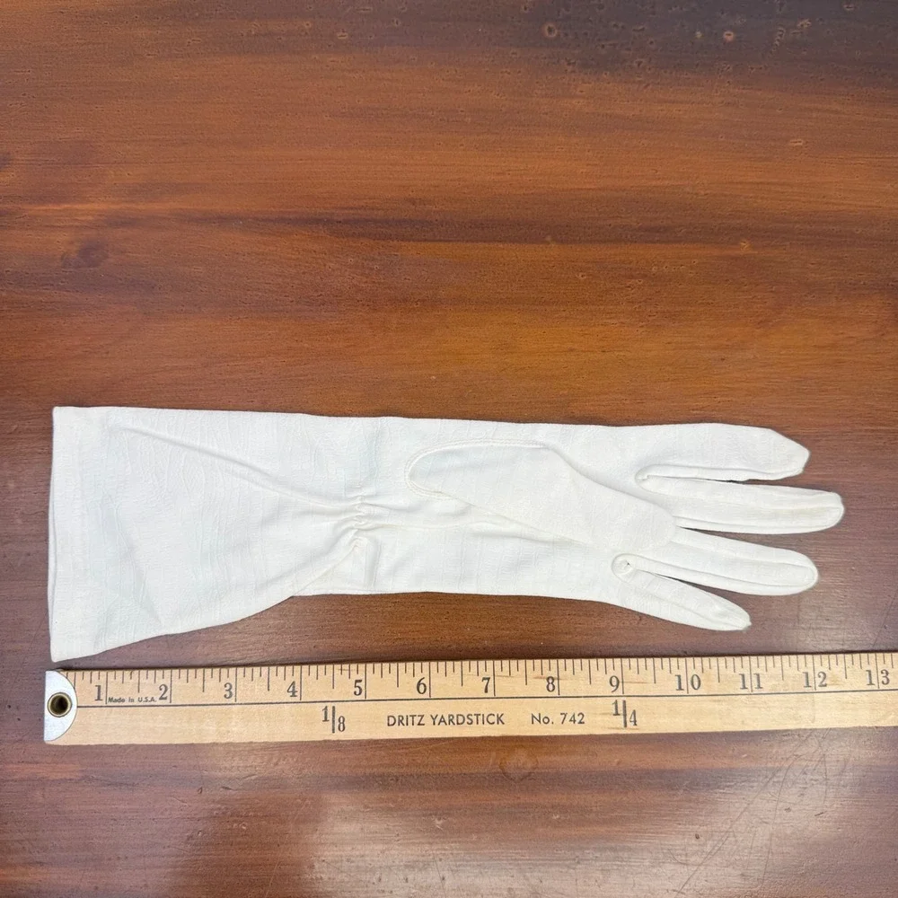 Vintage Cream Textured Opera Length Formal Evening Bridal Gloves Mid Century